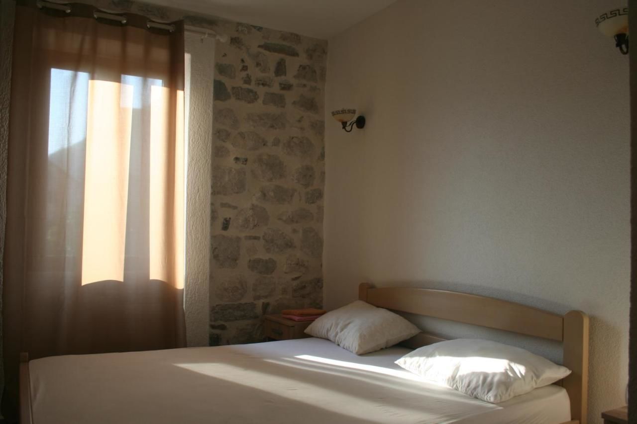 Апартаменты Apartment close to sea with a great view of sea Тиват-19