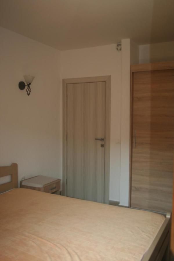 Апартаменты Apartment close to sea with a great view of sea Тиват