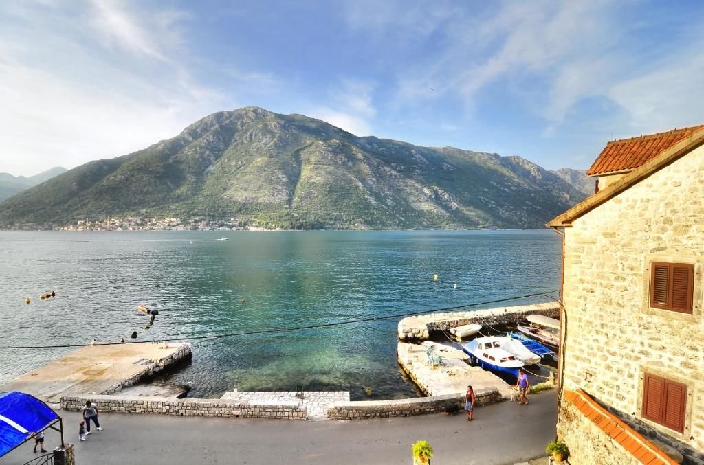 Апартаменты Apartment close to sea with a great view of sea Тиват-62