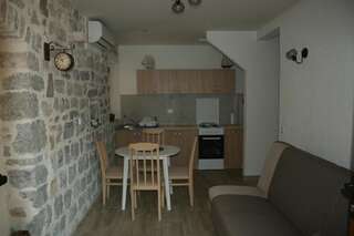 Апартаменты Apartment close to sea with a great view of sea Тиват Апартаменты - 1-й этаж-14