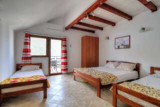 Апартаменты Apartment close to sea with a great view of sea Тиват Апартаменты с видом на море-12