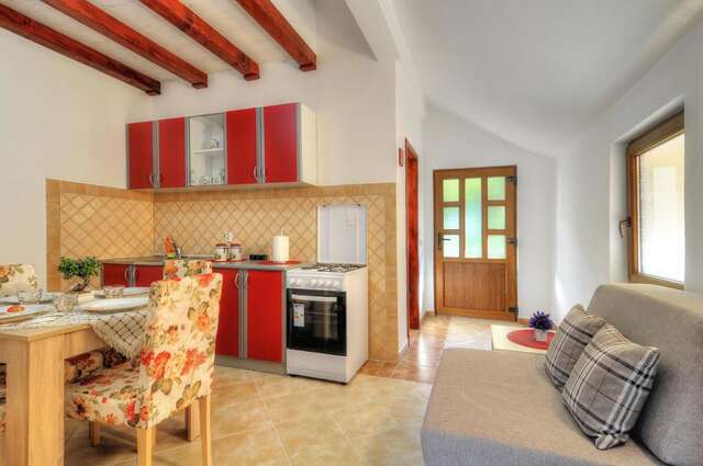 Апартаменты Apartment close to sea with a great view of sea Тиват-37