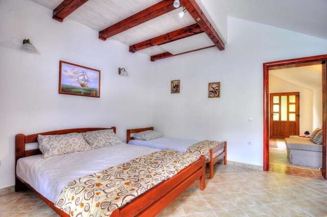 Апартаменты Apartment close to sea with a great view of sea Тиват-39