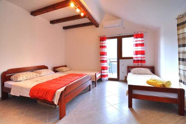 Апартаменты Apartment close to sea with a great view of sea Тиват-55