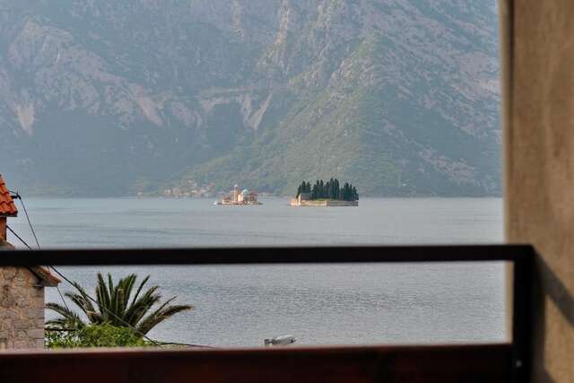 Апартаменты Apartment close to sea with a great view of sea Тиват-60