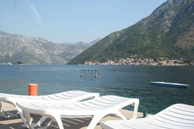 Апартаменты Apartment close to sea with a great view of sea Тиват-63