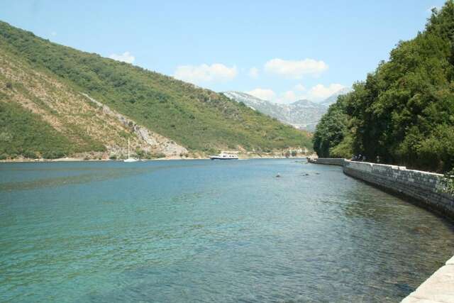 Апартаменты Apartment close to sea with a great view of sea Тиват-71