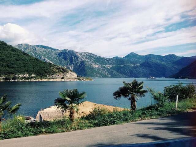 Апартаменты Apartment close to sea with a great view of sea Тиват-73