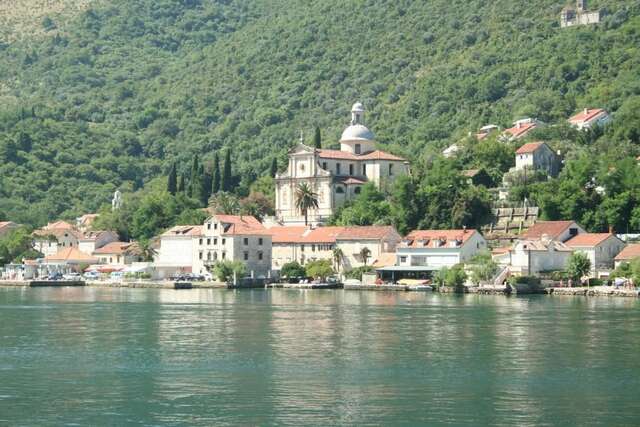 Апартаменты Apartment close to sea with a great view of sea Тиват-76