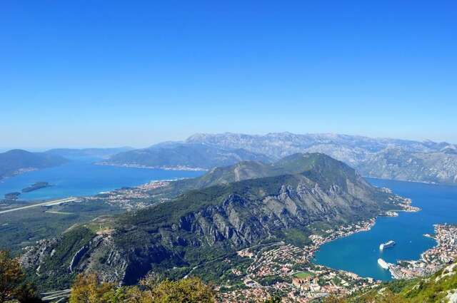 Апартаменты Apartment close to sea with a great view of sea Тиват-78